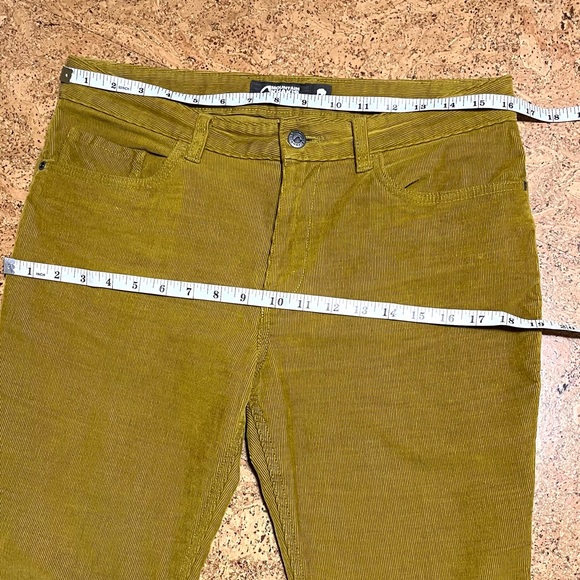 Mountain Khakis Wm’s Canyon Cord Straight Fit Pant Sz 6R - Picture 8 of 13